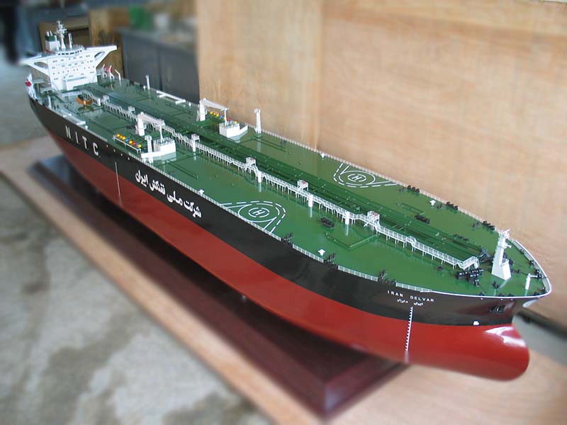VLCC船